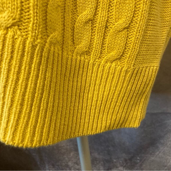 Wild Fable Womens v neck sweater vest gold with navy blue medium - Picture 6 of 9